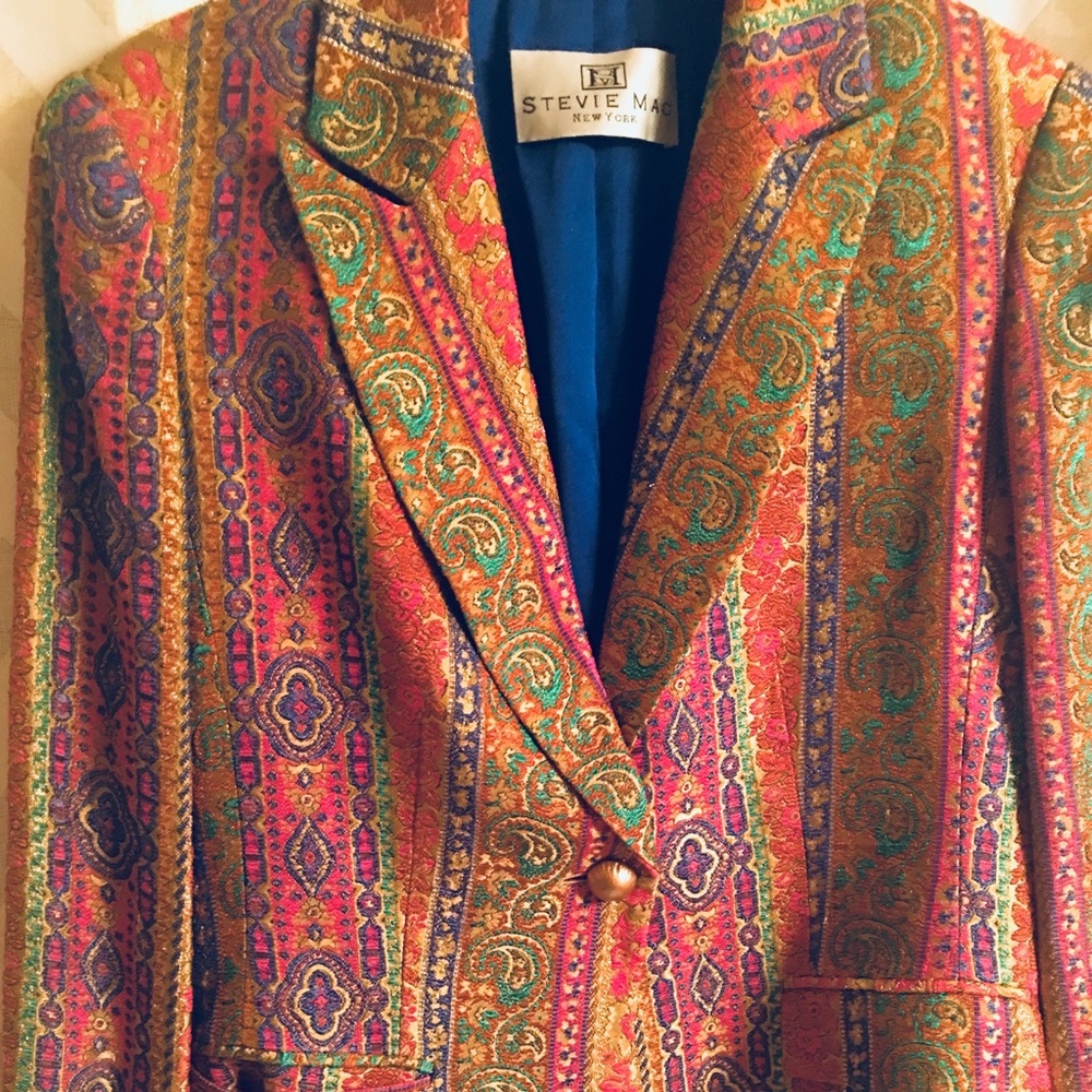 BEAUTIFUL STEVIE MAC NEW YORK BLAZER SIZE 6!